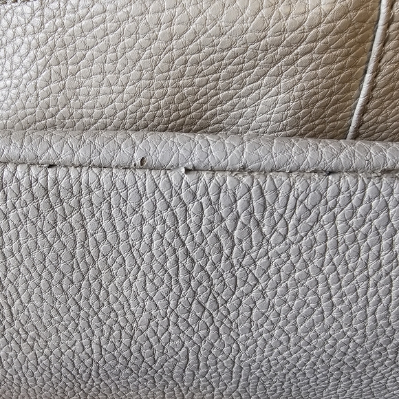 Reaction Kenneth Cole Convertible Bag - Picture 2 of 7